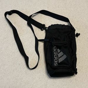 Adidas Water Bottle Crossbody Bag Black Unisex Water Bottle Sling Bag Like New